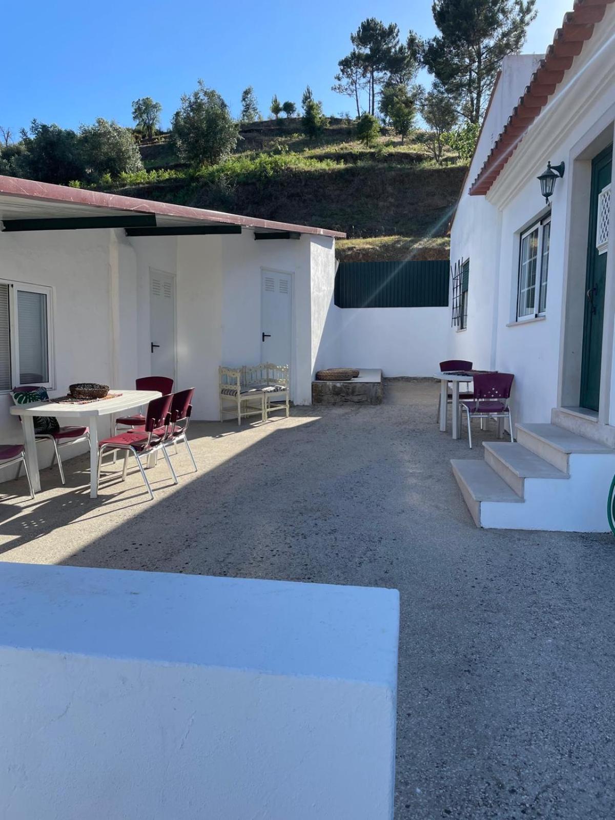 Aldeia Do Mato Guesthouse מראה חיצוני תמונה